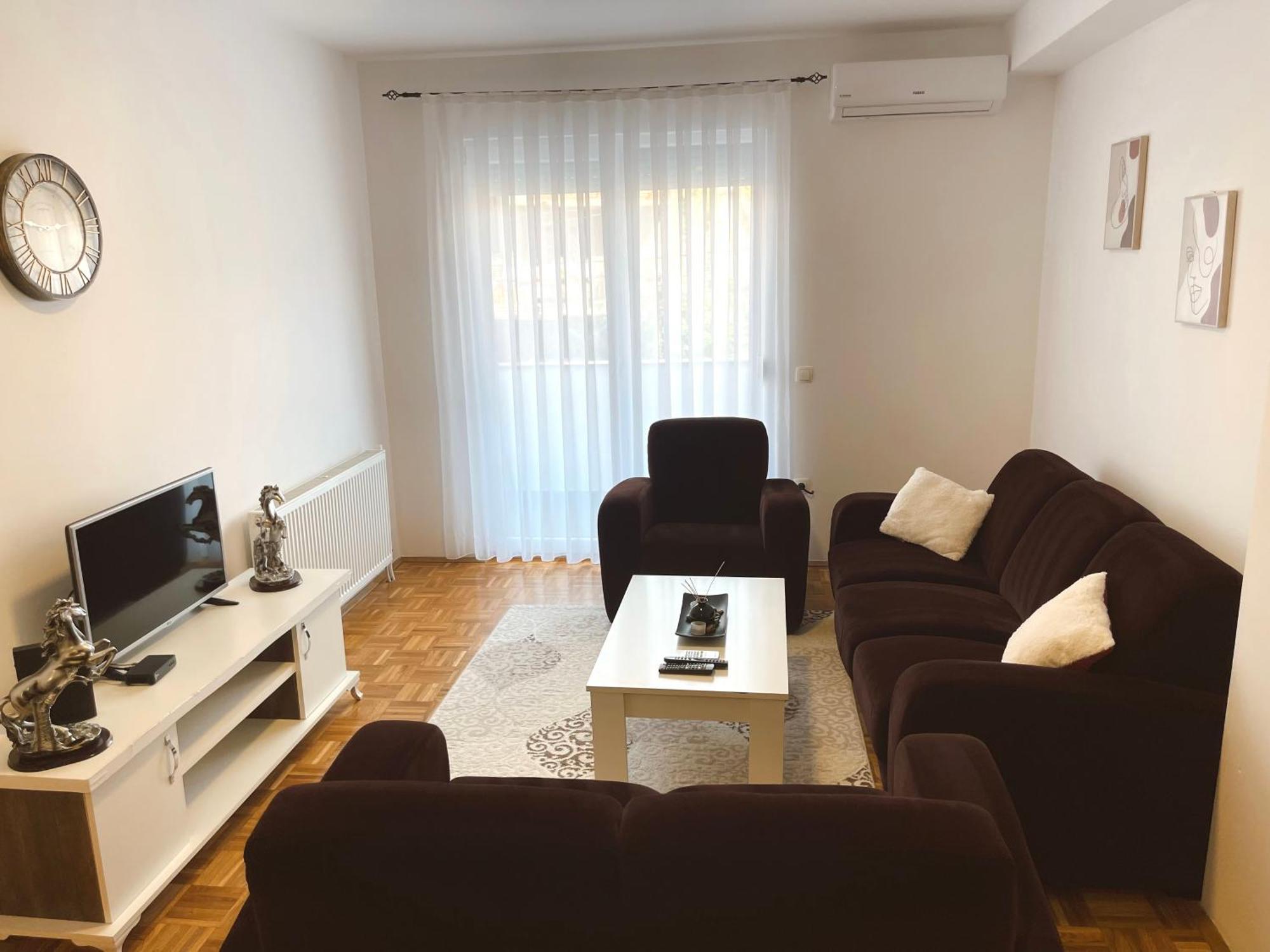 Apartment Troi Prishtinë Luaran gambar