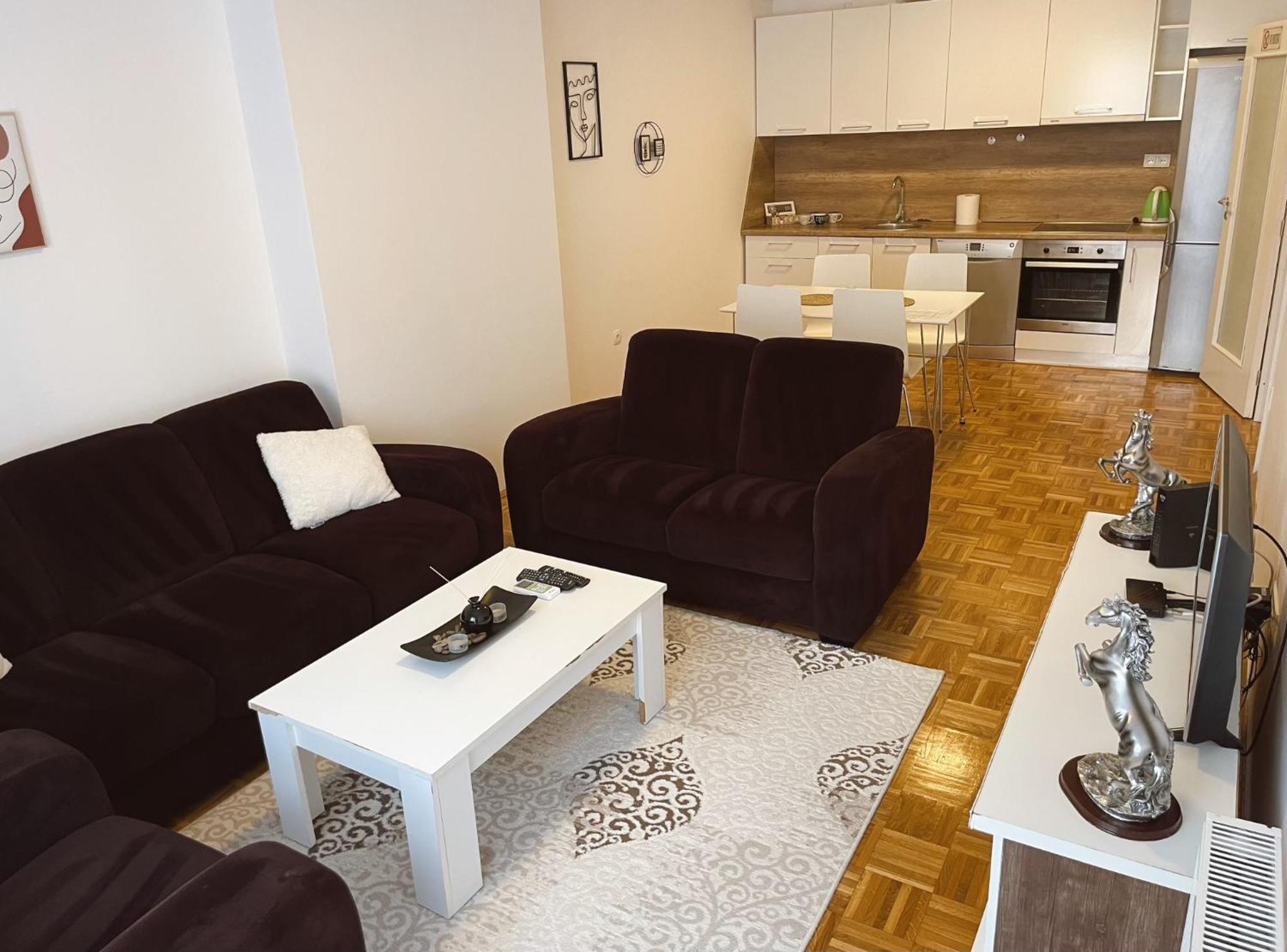 Apartment Troi Prishtinë Luaran gambar